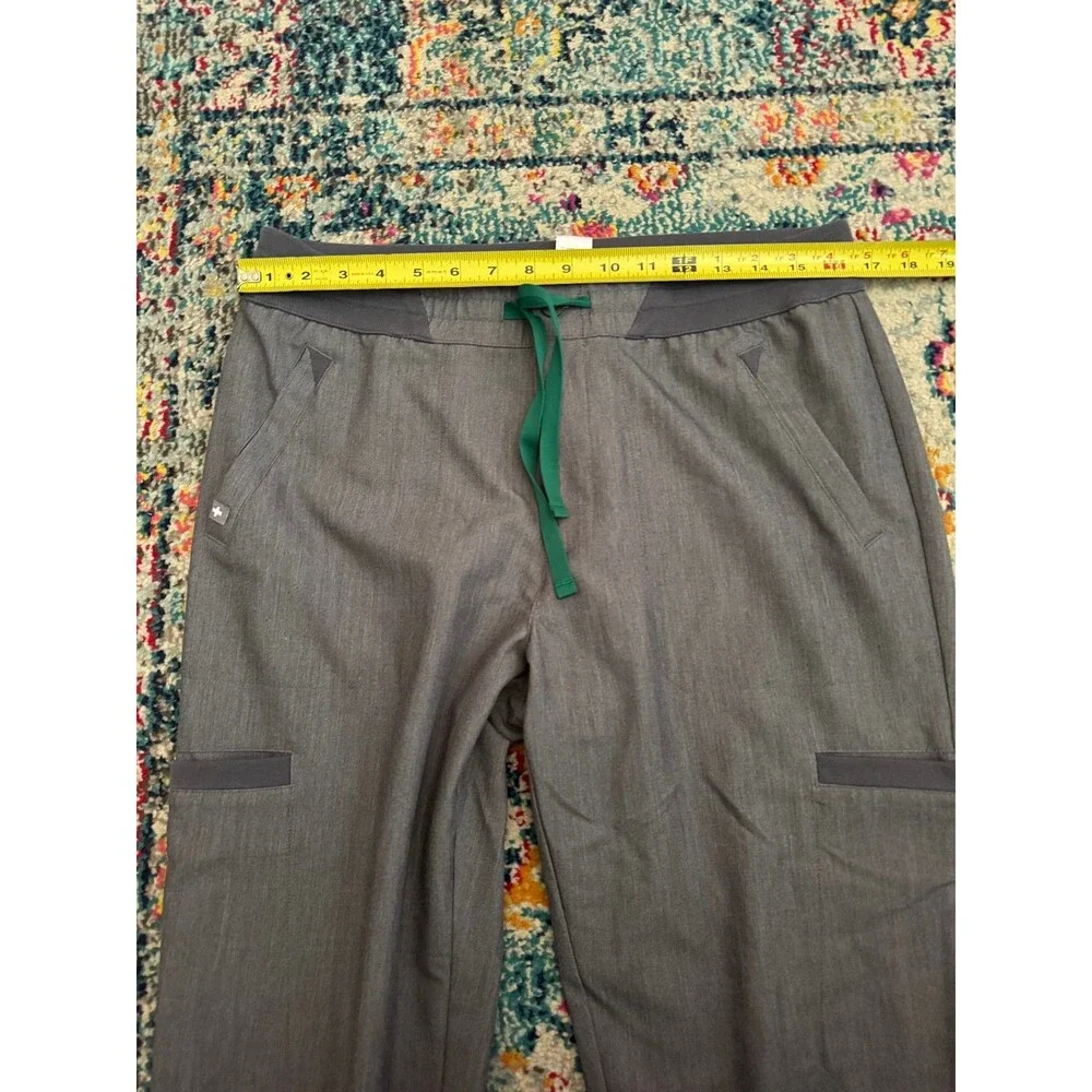 FIGS Men’s Tansen Jogger Scrub Pants Gray Size Medium Drawstring PO1570